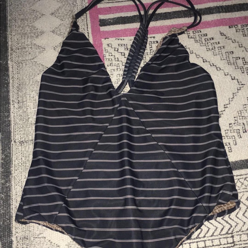 Acacia one piece